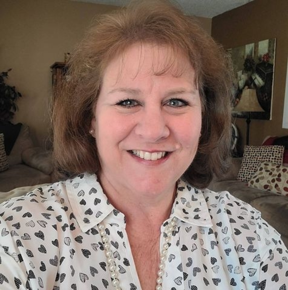 Meet your Posher, Michele